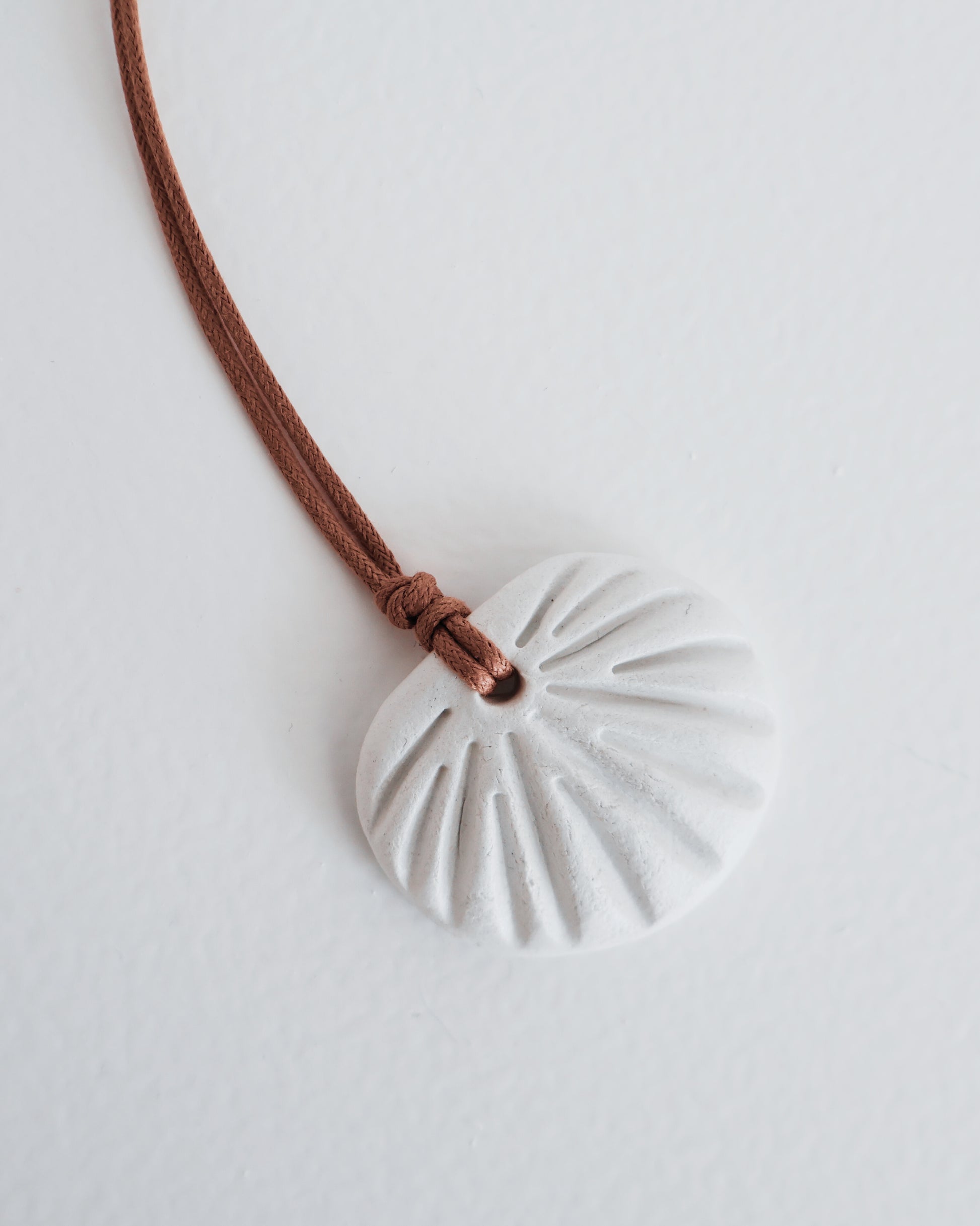 COTE kort halsband